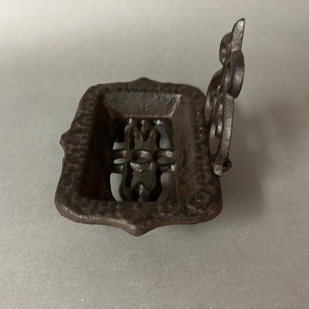 Cast Iron Footed Soap or Note Card Tray NWOT - Picture 3 of 7